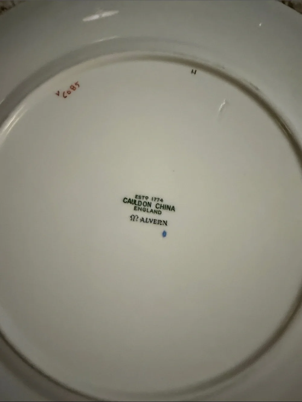 N/A elegant cream